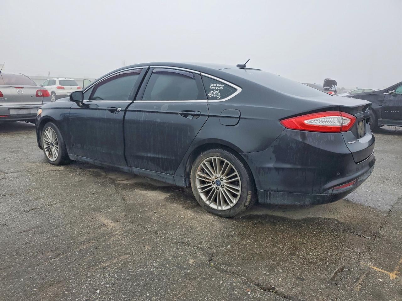 2015 FORD FUSION SE photo 2