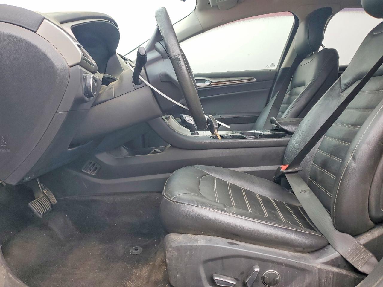 2015 FORD FUSION SE photo 7