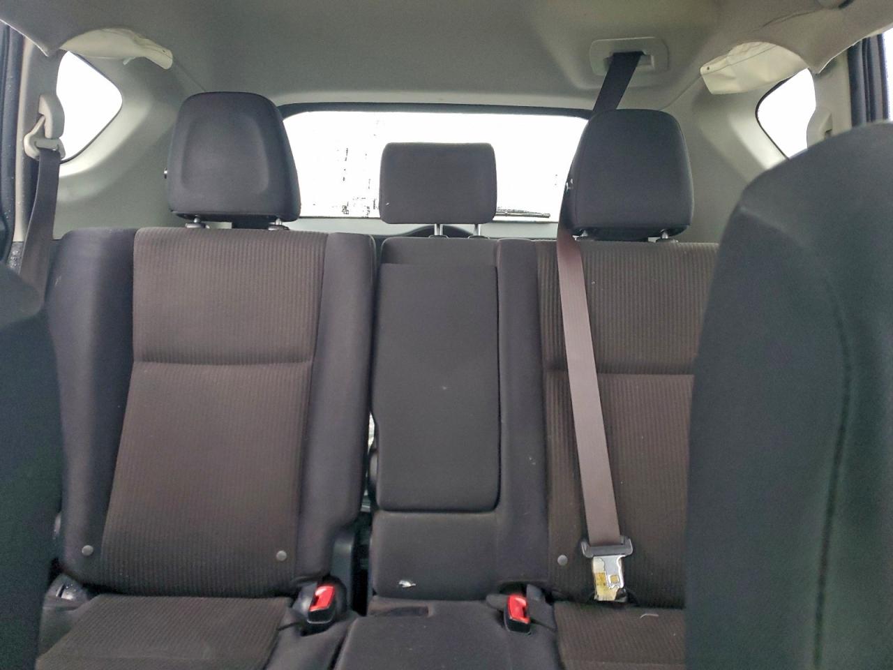 2015 TOYOTA RAV4 LE photo 10