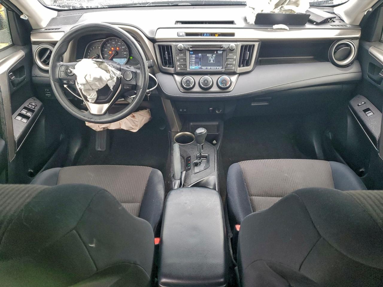 2015 TOYOTA RAV4 LE photo 8