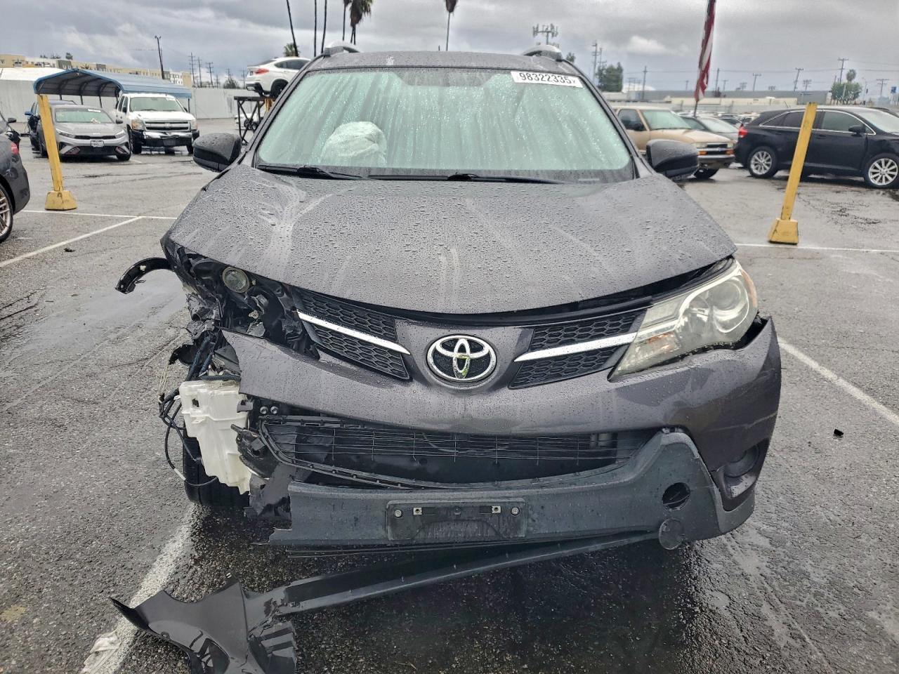 2015 TOYOTA RAV4 LE photo 5