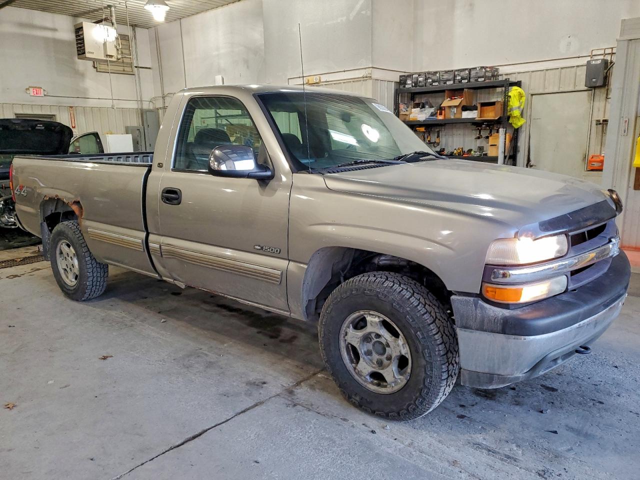 2002 CHEVROLET SILVERADO K1500 photo 4