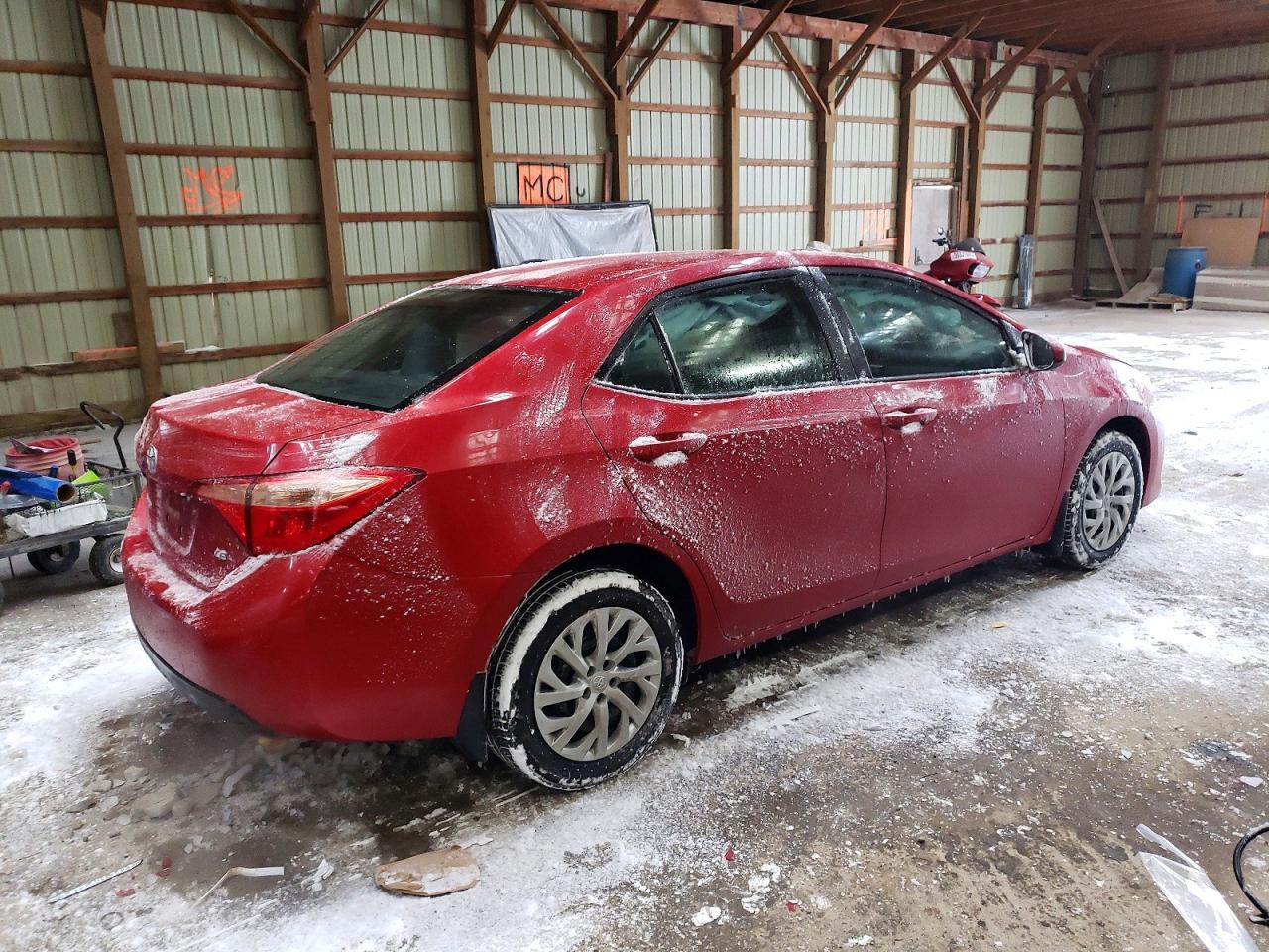 2018 TOYOTA COROLLA L photo 3