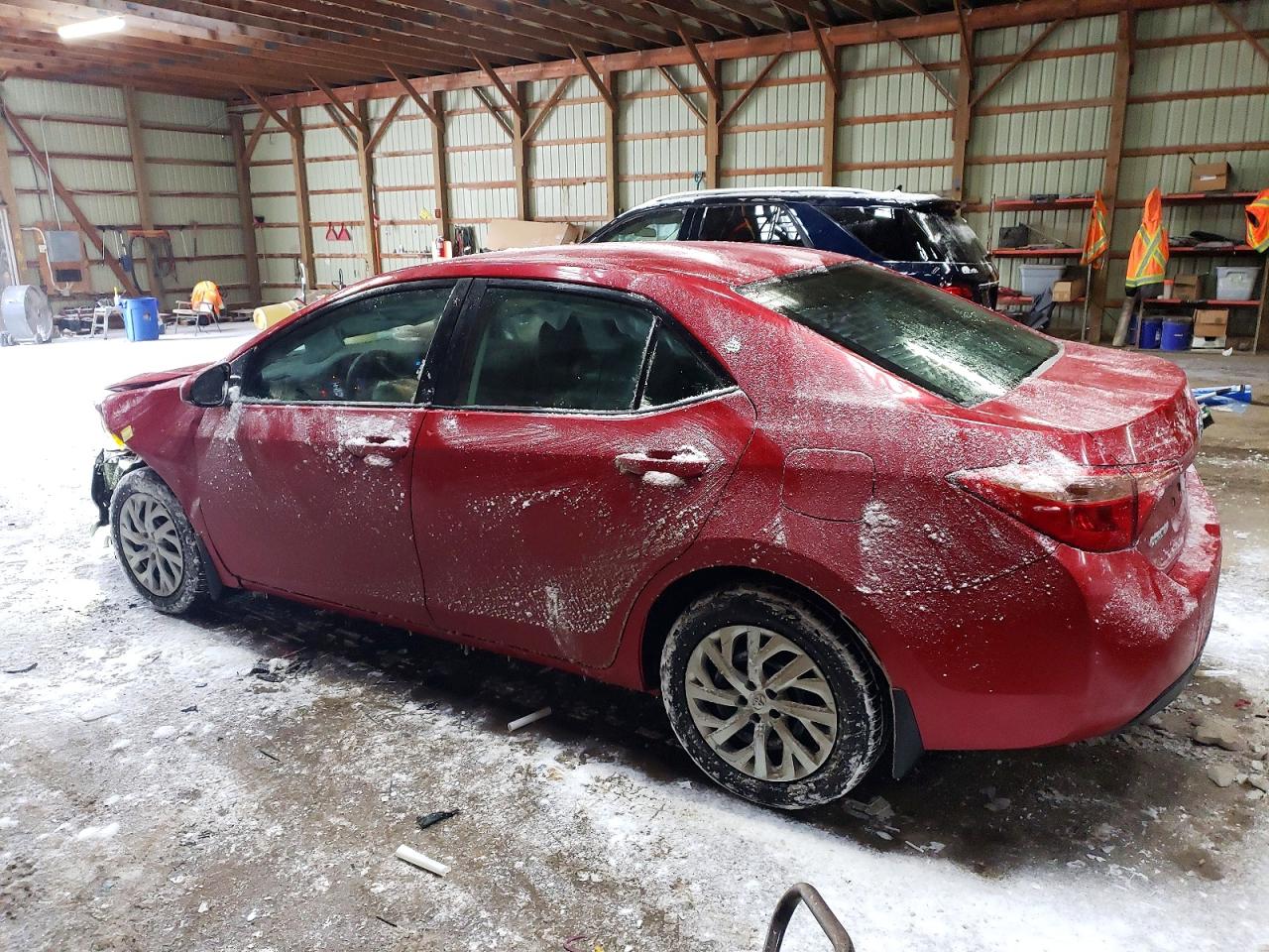 2018 TOYOTA COROLLA L photo 2