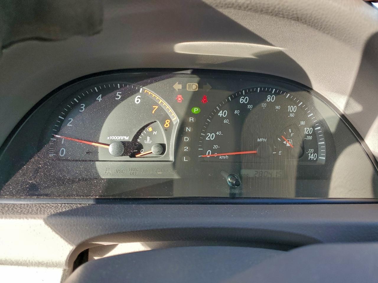 2002 TOYOTA CAMRY LE photo 9