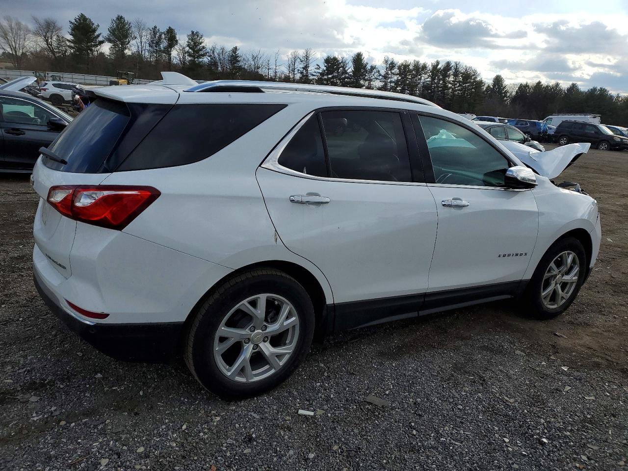 2021 CHEVROLET EQUINOX PREMIER photo 3