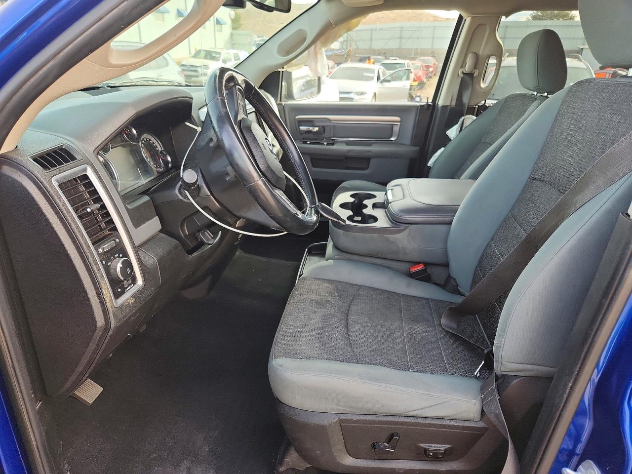 2019 RAM 1500 CLASSIC SLT photo 7