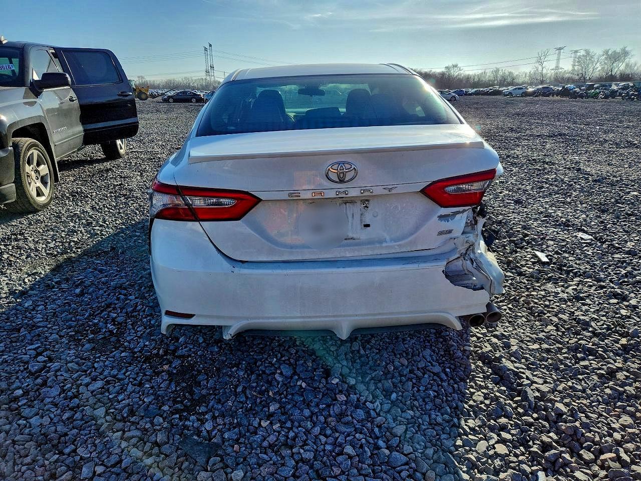2018 TOYOTA CAMRY L photo 6