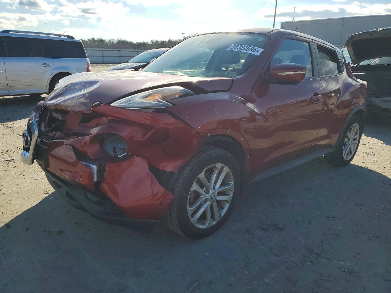 2015 NISSAN JUKE
