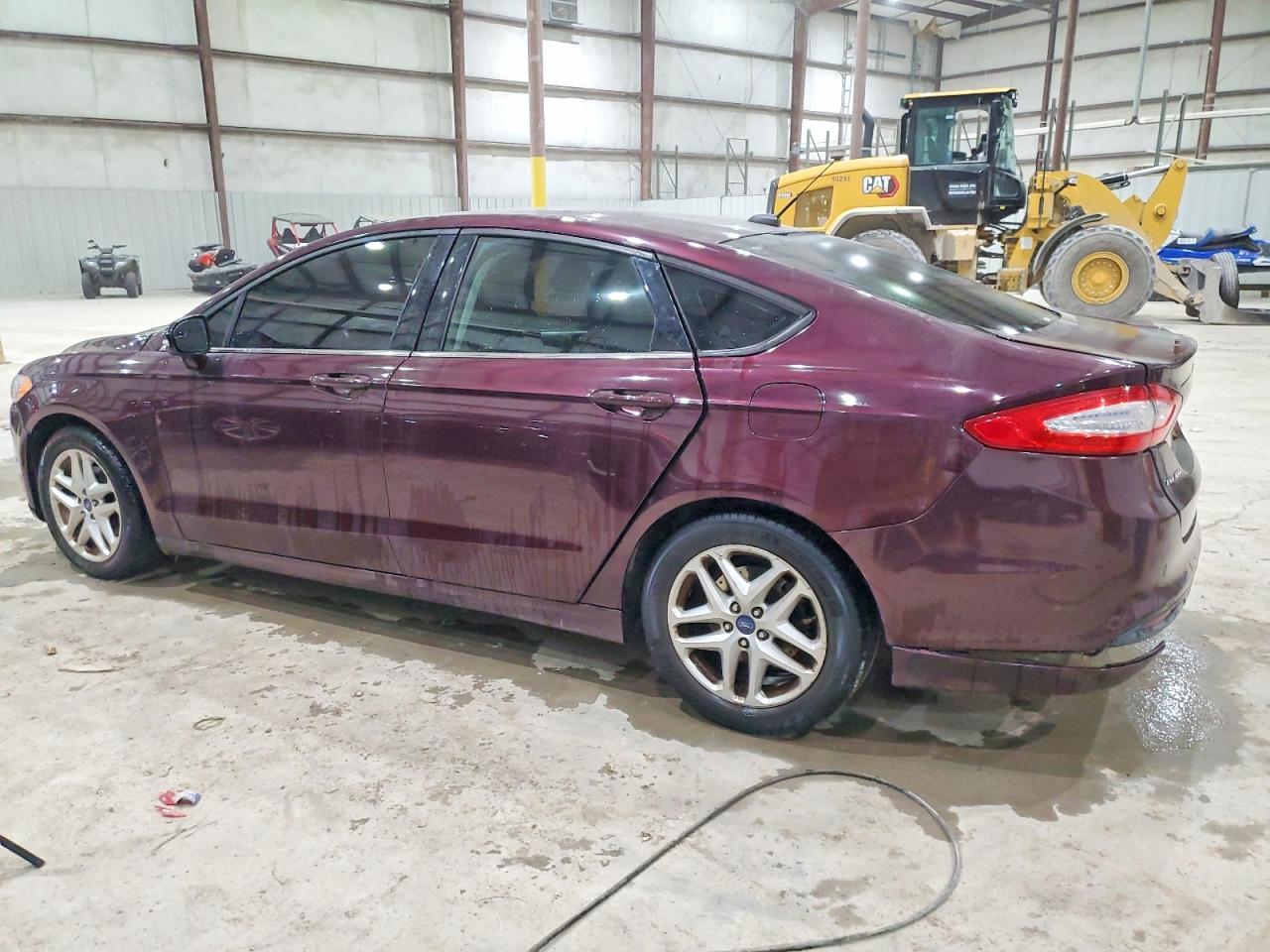 2013 FORD FUSION SE photo 2