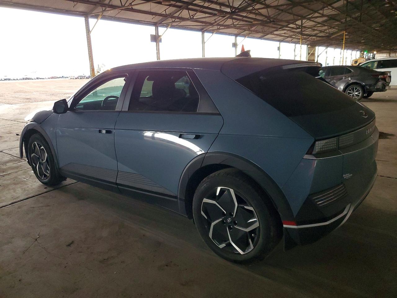 2023 HYUNDAI IONIQ 5 SEL photo 2