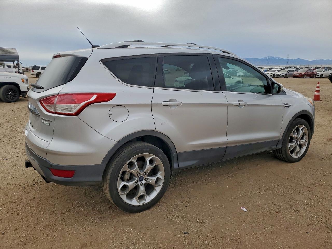 2015 FORD ESCAPE TITANIUM photo 3