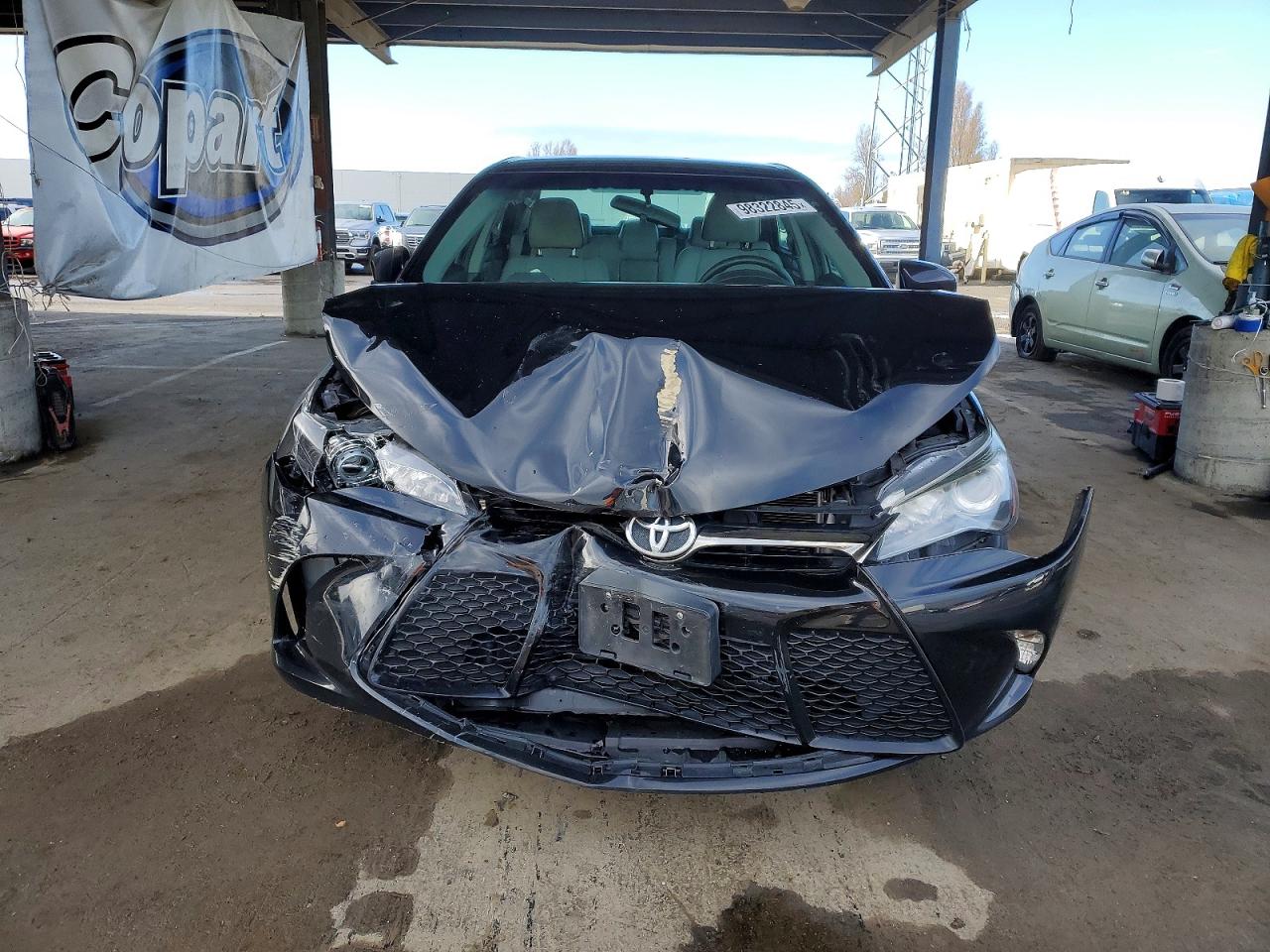 2017 TOYOTA CAMRY LE photo 5