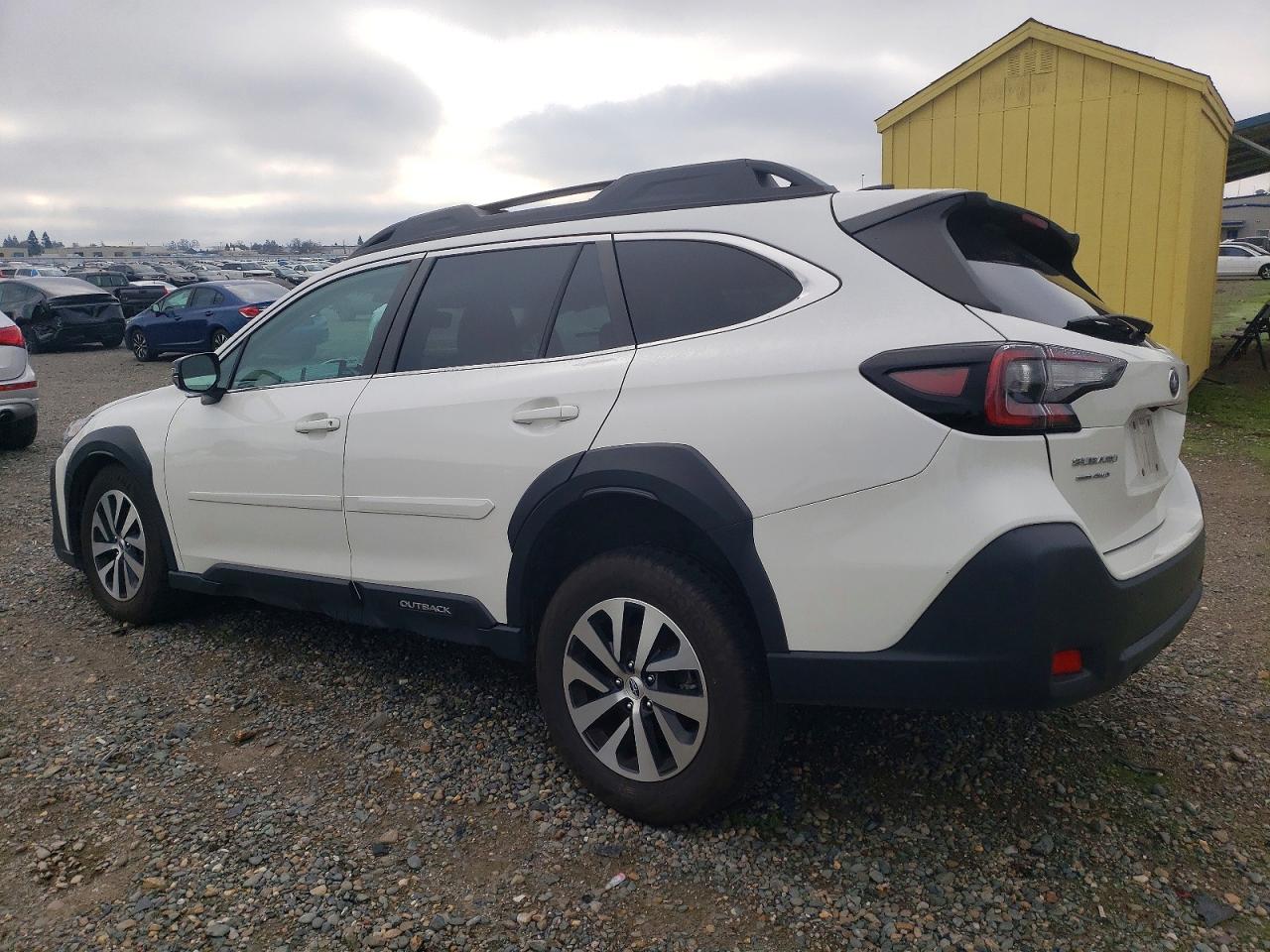 2023 SUBARU OUTBACK PREMIUM photo 2
