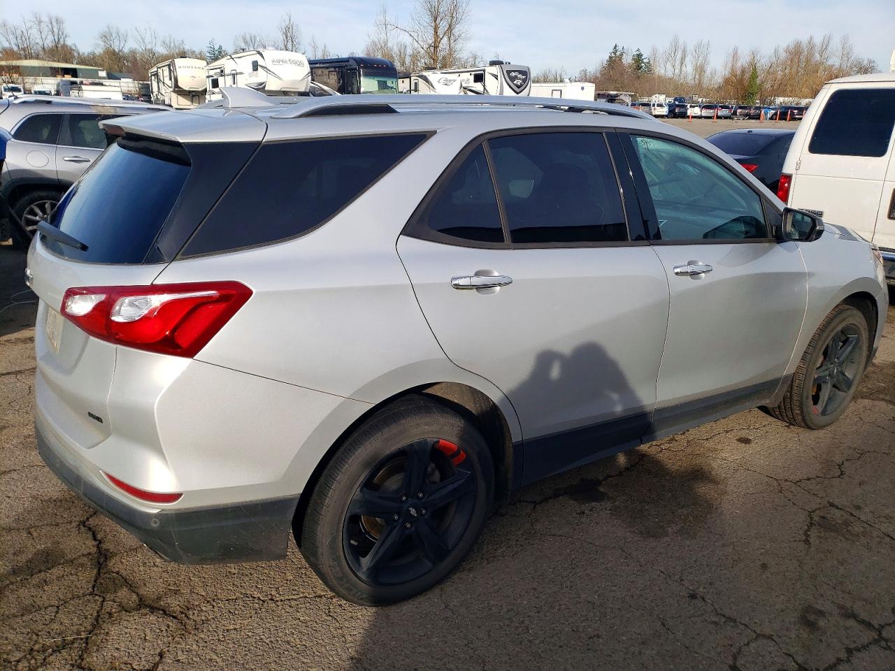 2020 CHEVROLET EQUINOX PREMIER photo 3