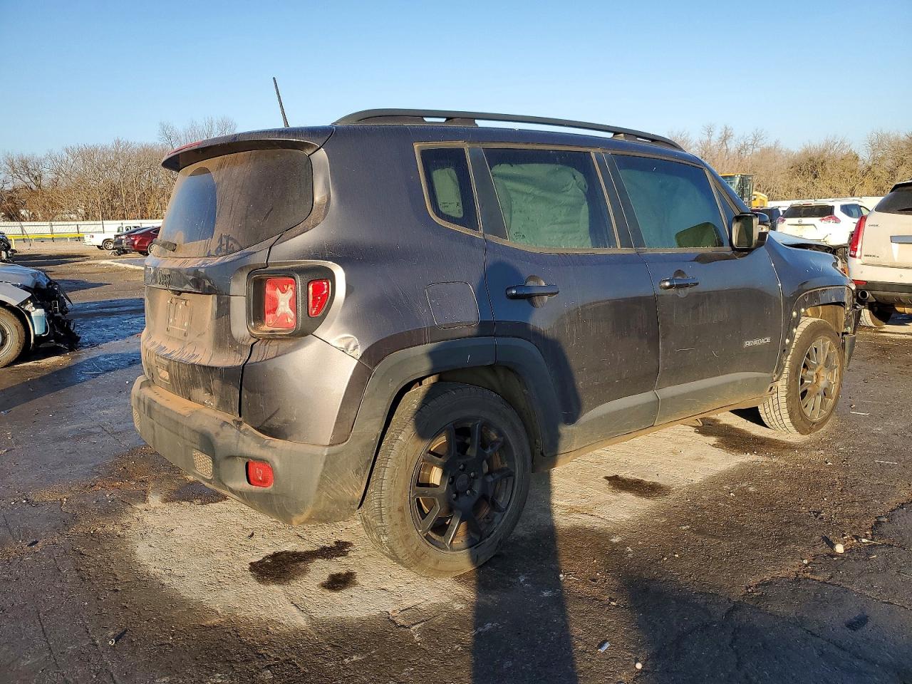 2020 JEEP RENEGADE LATITUDE photo 3