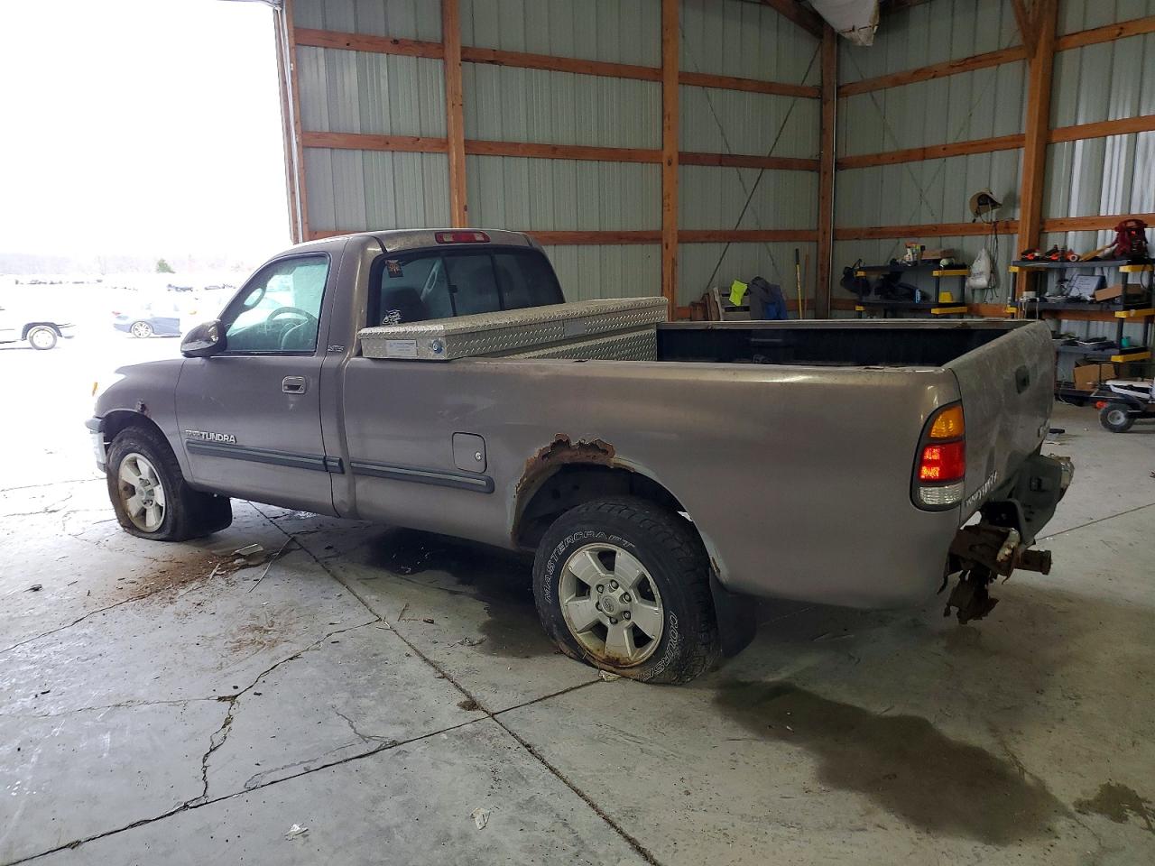 2000 TOYOTA TUNDRA photo 3