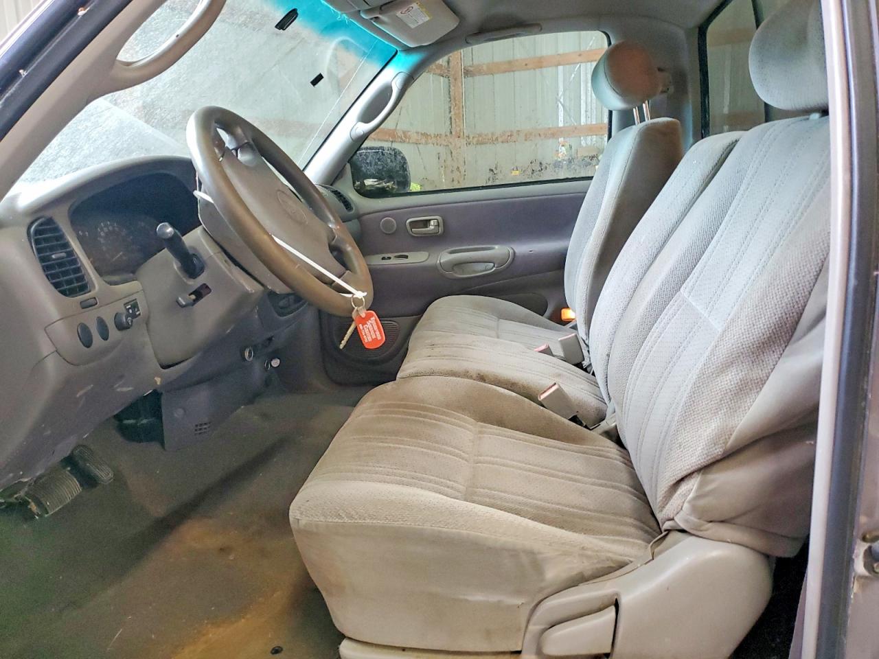 2000 TOYOTA TUNDRA photo 13