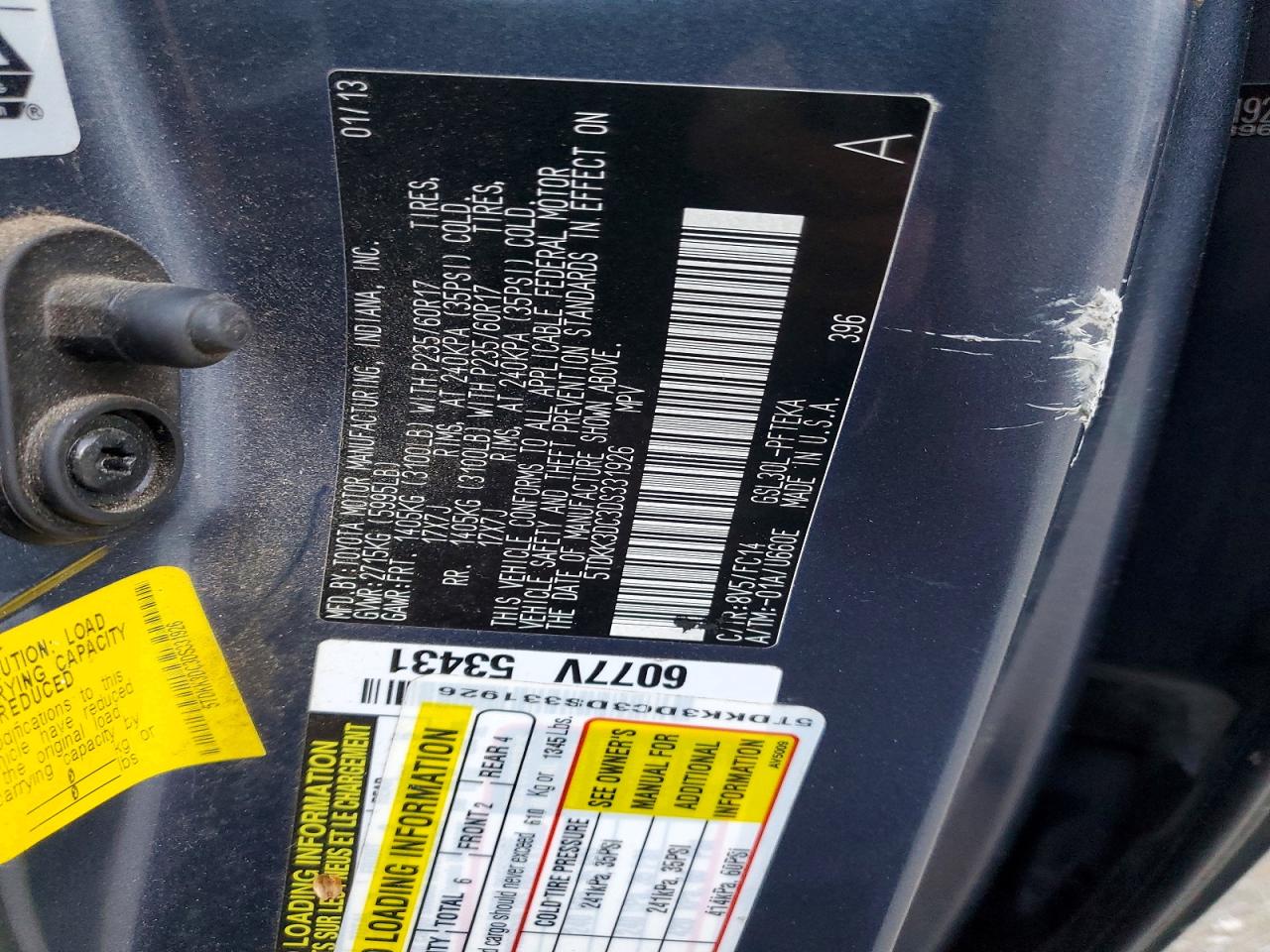 2013 TOYOTA SIENNA LE photo 34