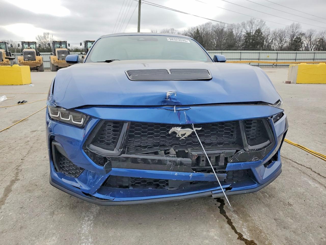 2024 FORD MUSTANG GT photo 5