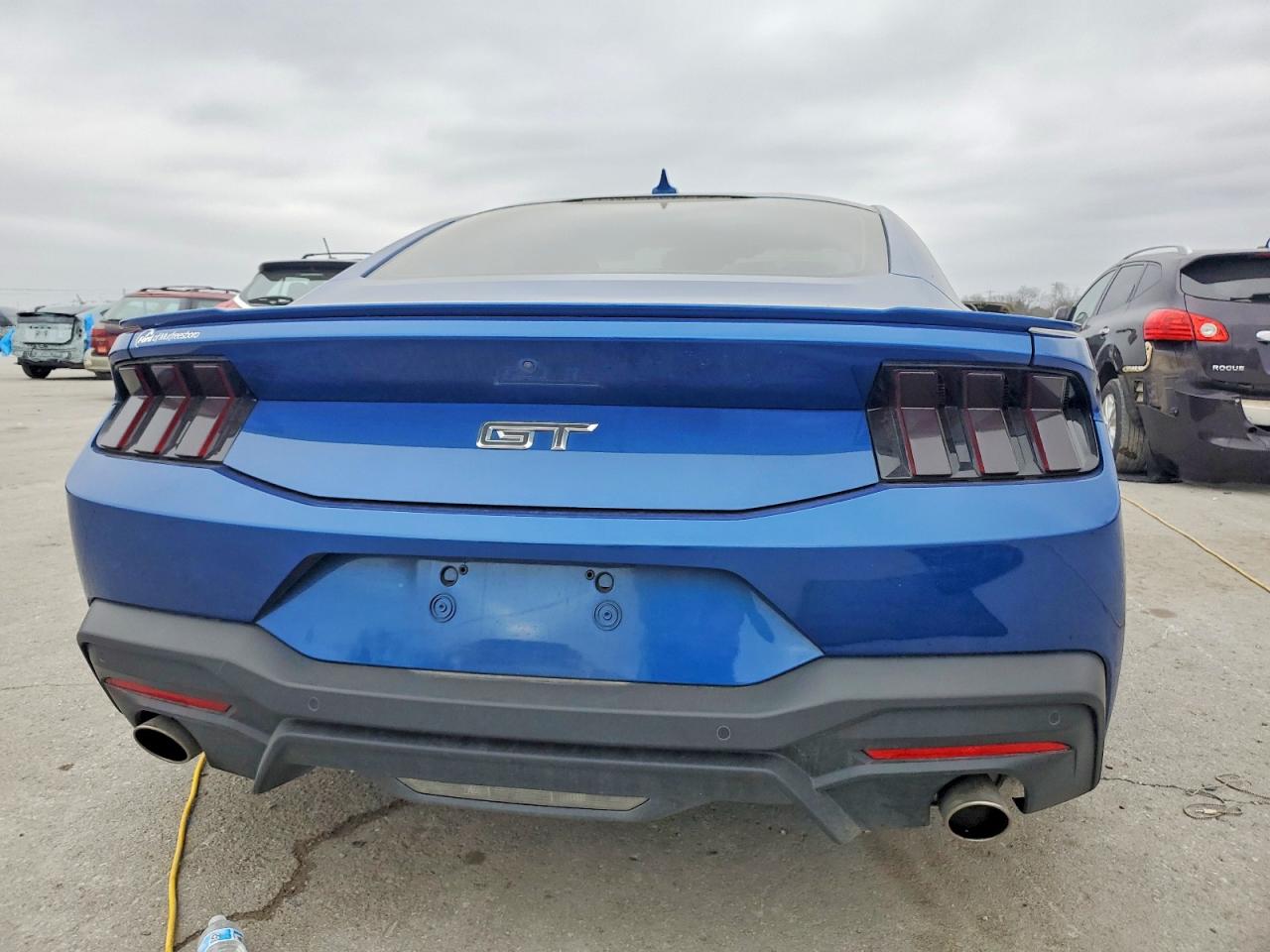 2024 FORD MUSTANG GT photo 6