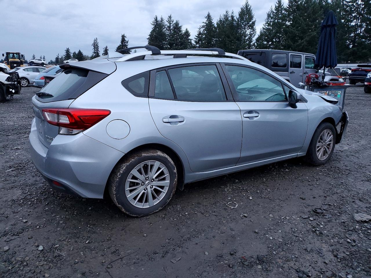 2017 SUBARU IMPREZA PREMIUM photo 3