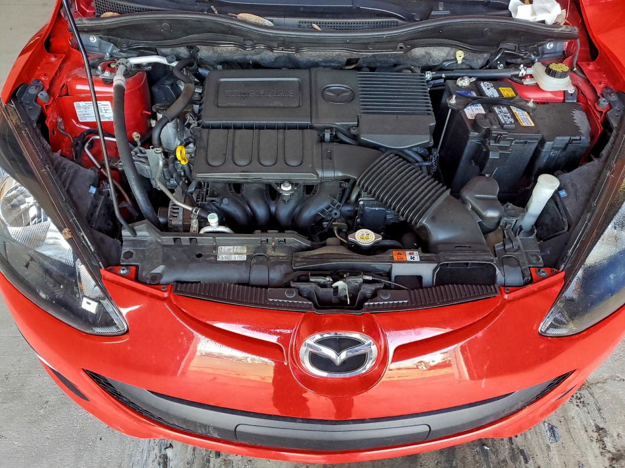2011 MAZDA MAZDA2 photo 11