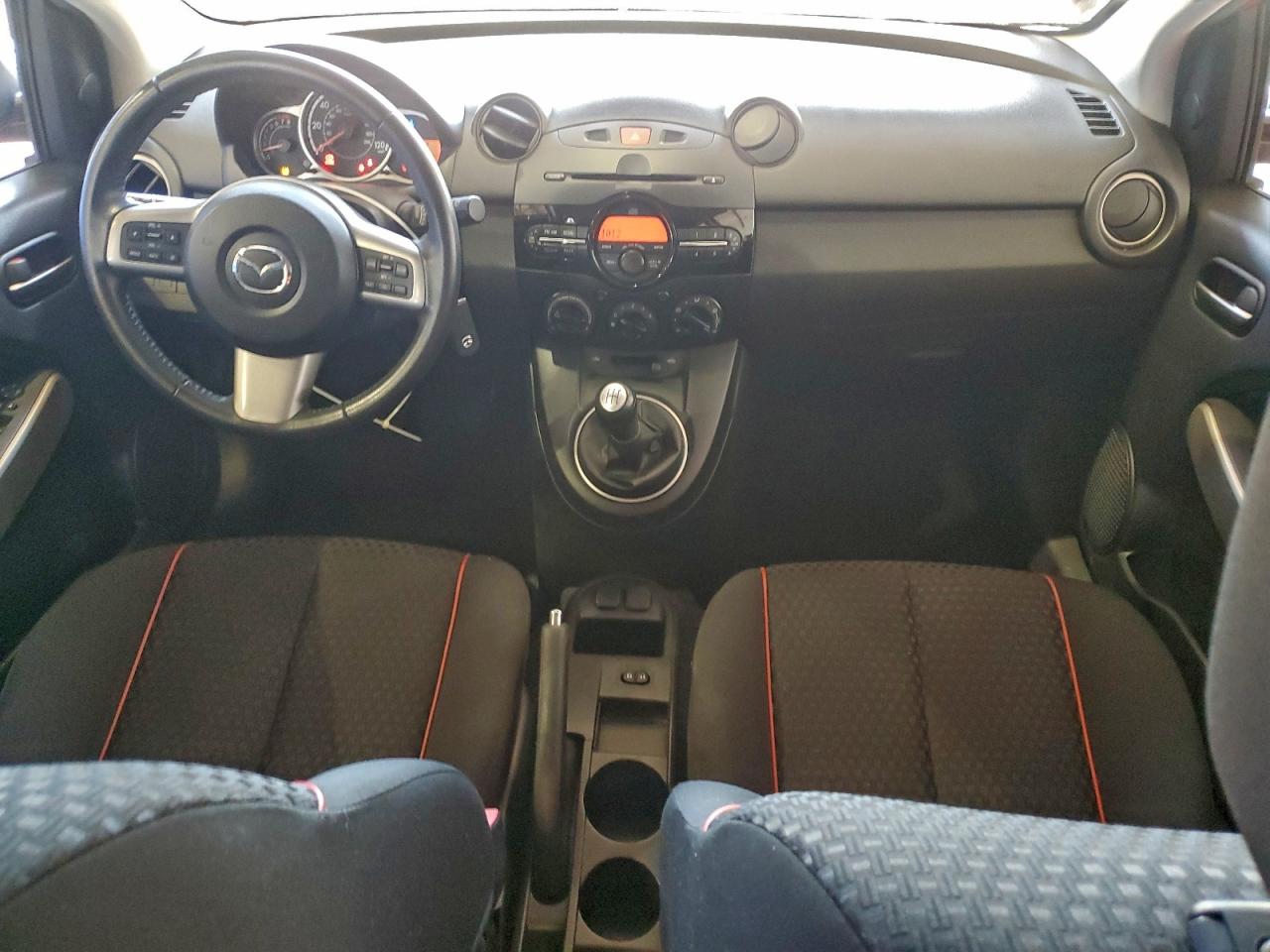 2011 MAZDA MAZDA2 photo 8