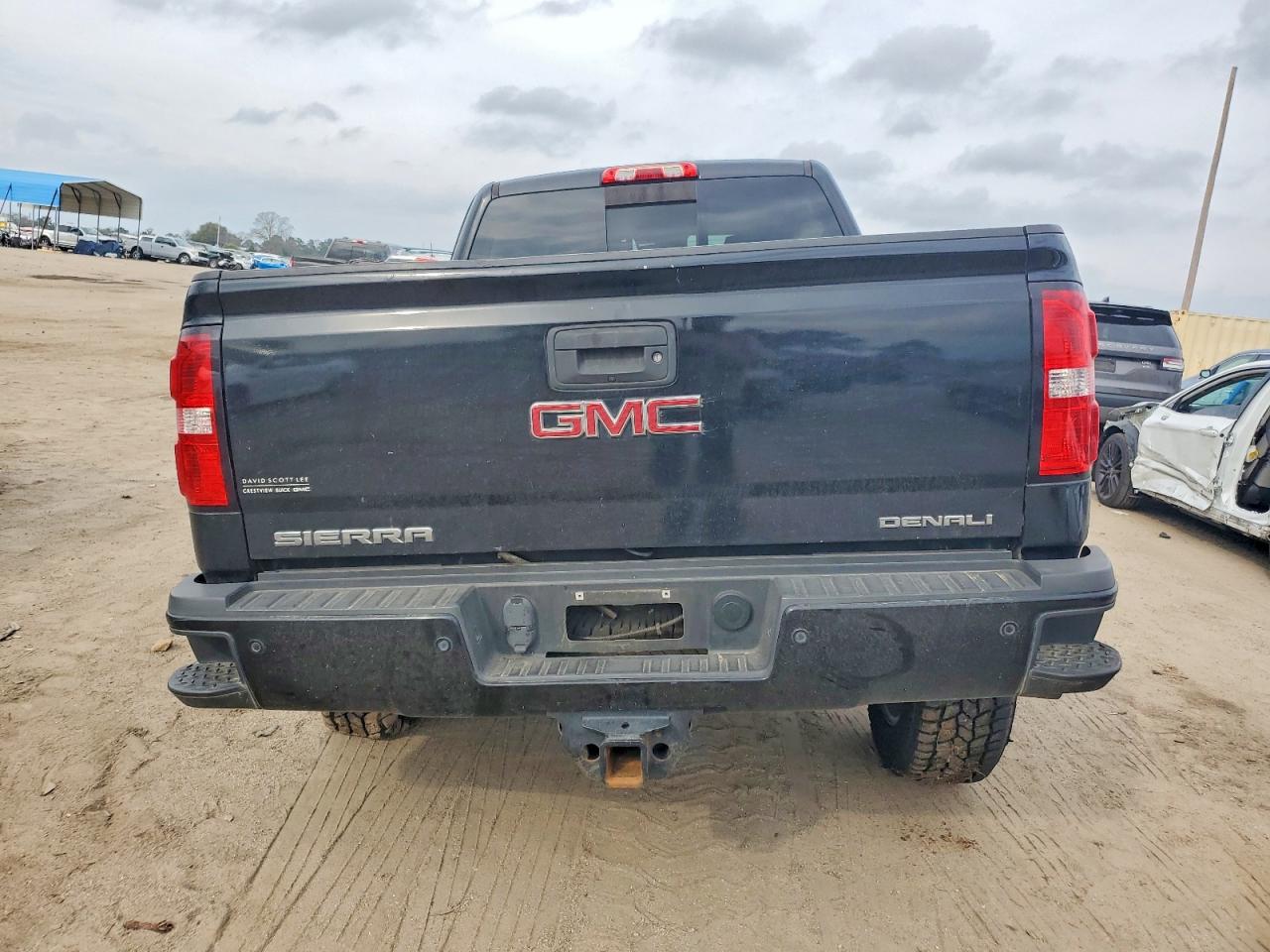 2019 GMC SIERRA K2500 DENALI photo 6