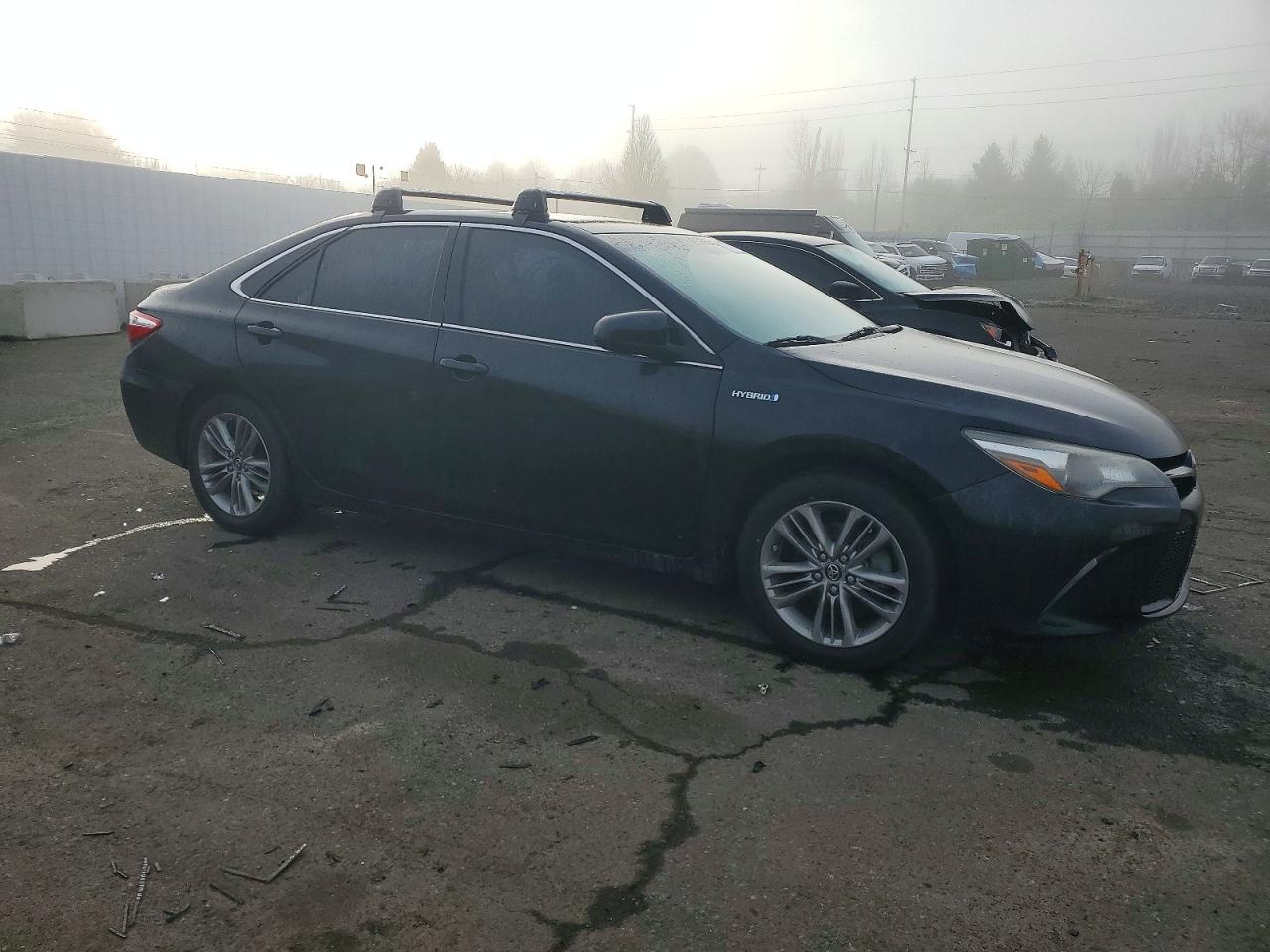 2016 TOYOTA CAMRY HYBRID photo 4