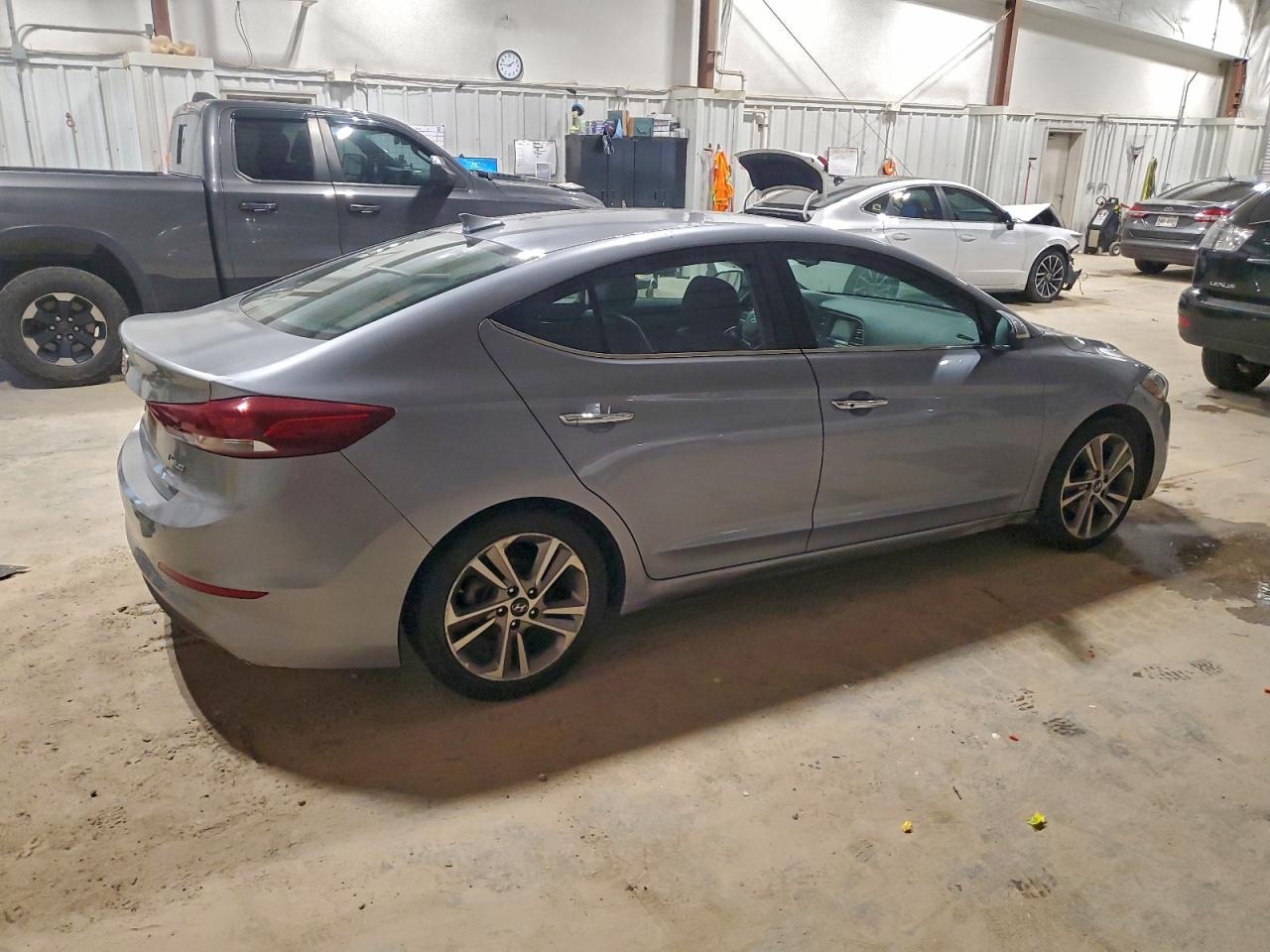 2017 HYUNDAI ELANTRA SE photo 7