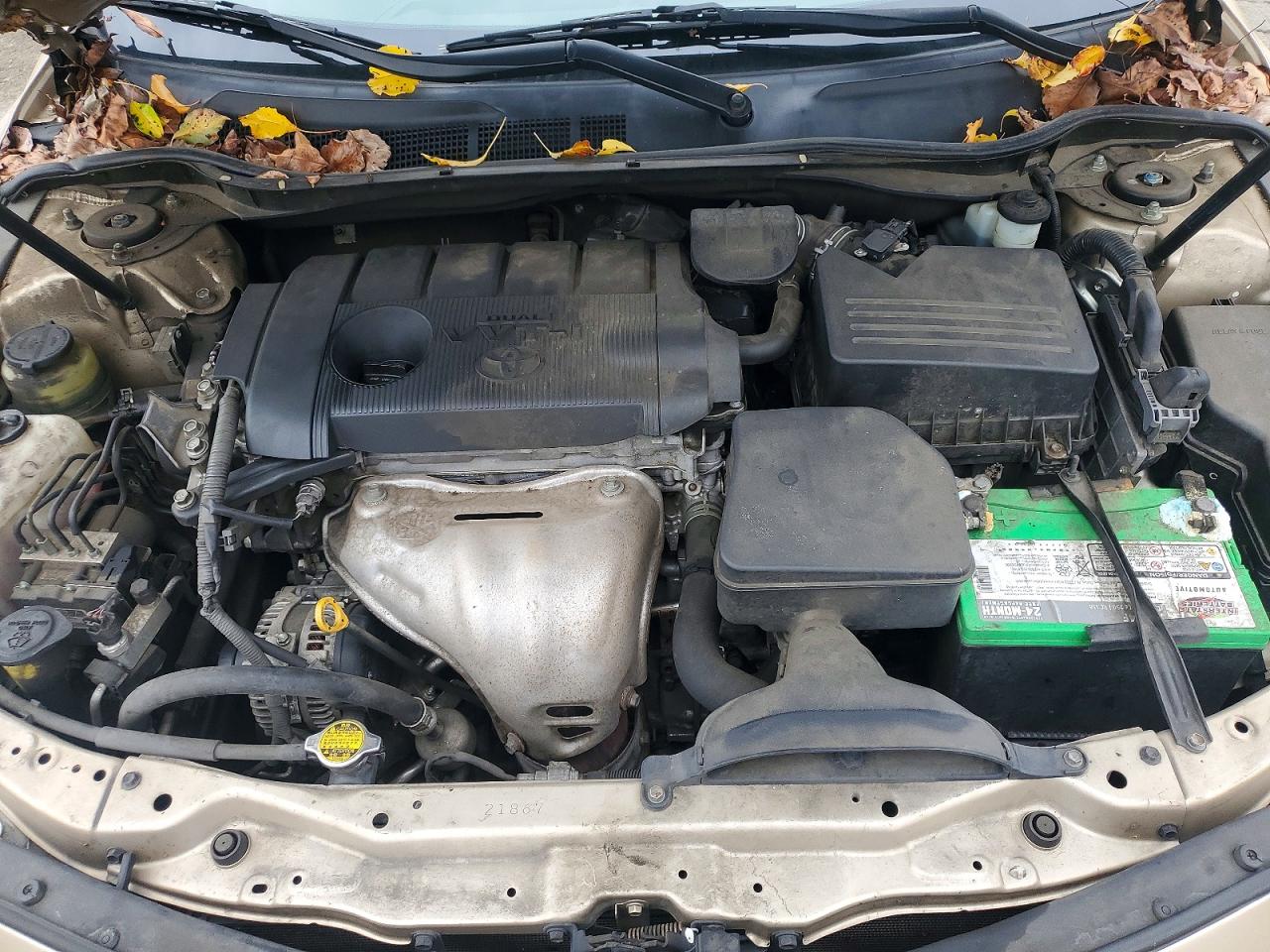 2011 TOYOTA CAMRY BASE photo 11