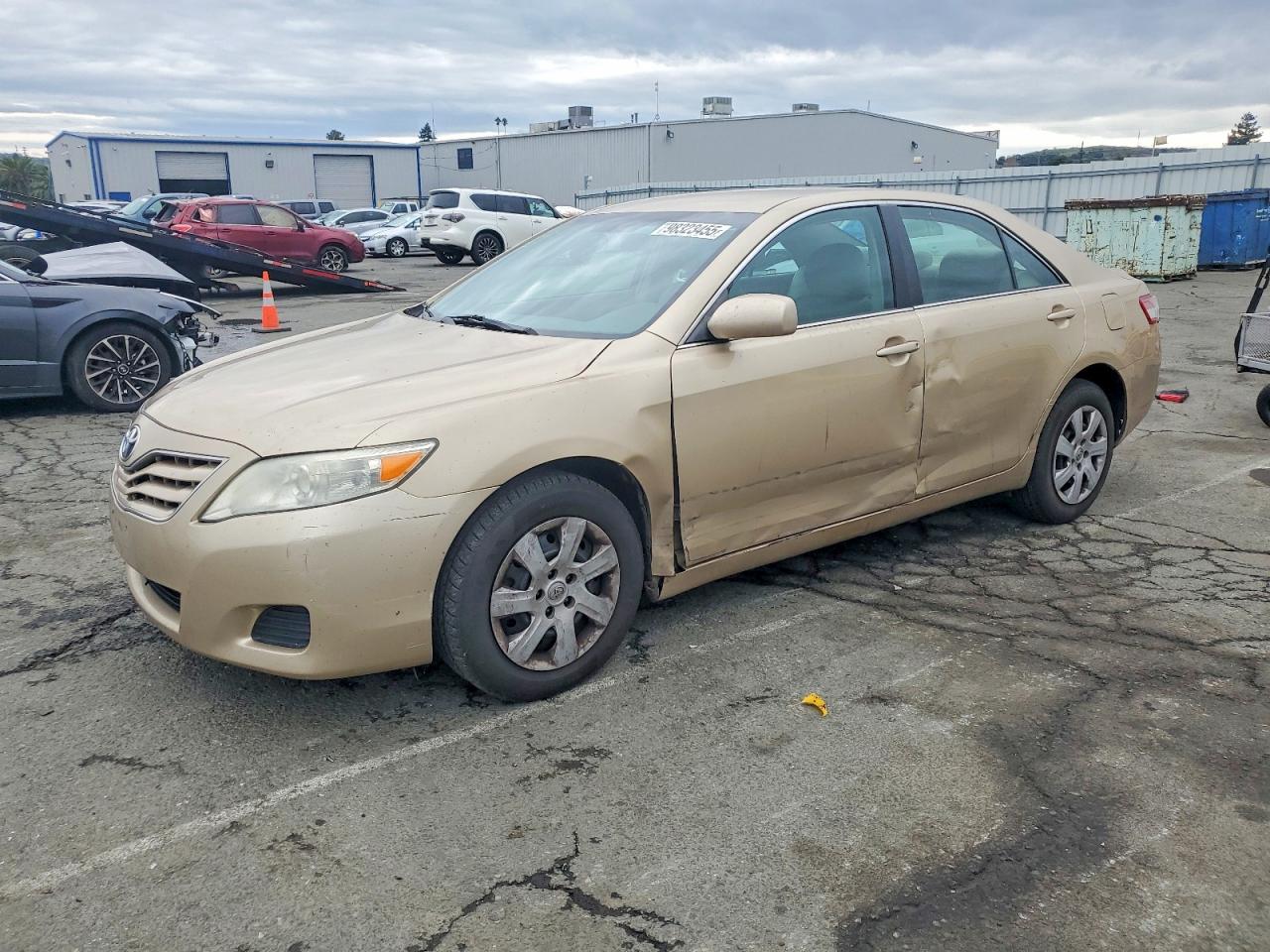 2011 TOYOTA CAMRY