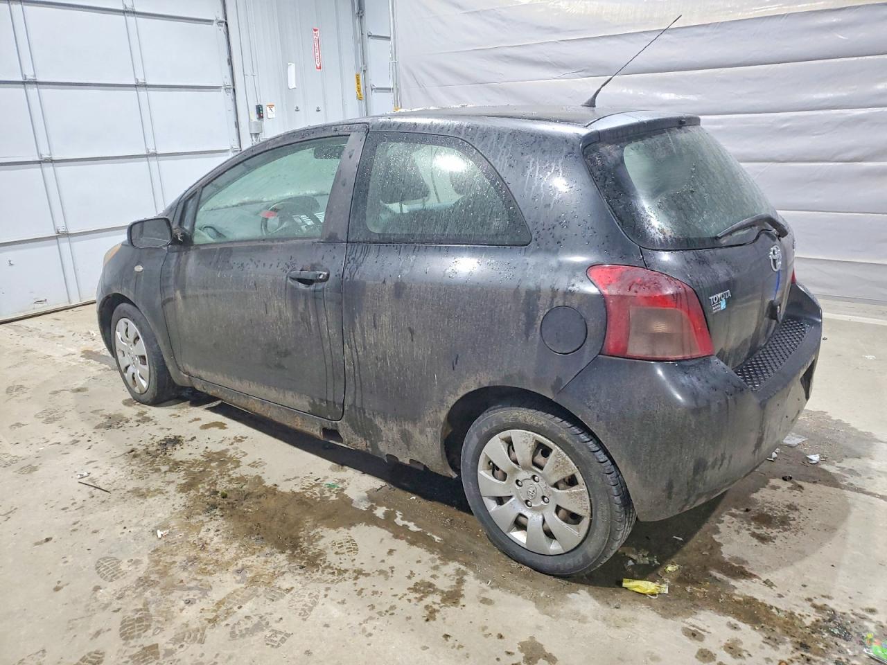 2008 TOYOTA YARIS photo 2