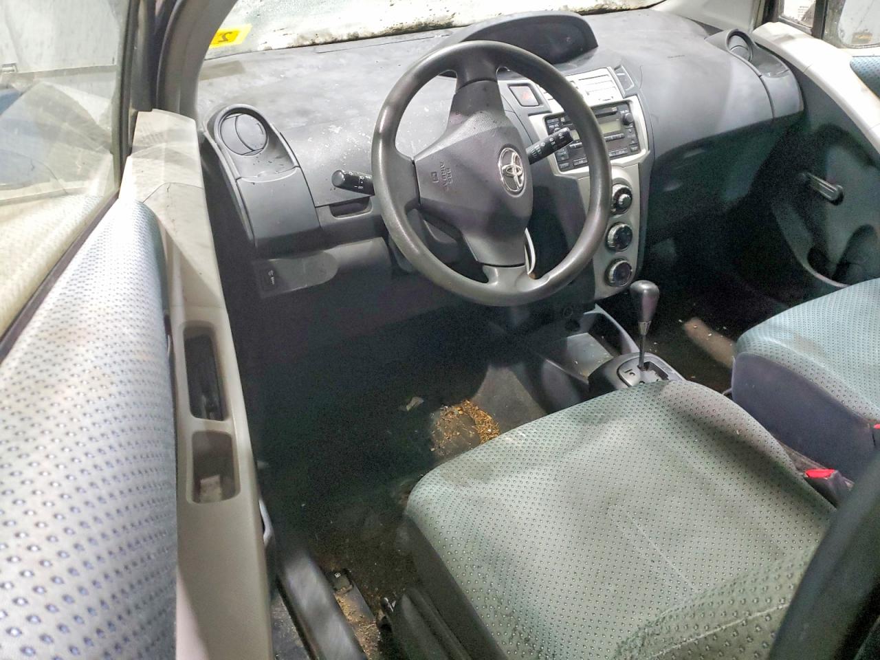 2008 TOYOTA YARIS photo 8