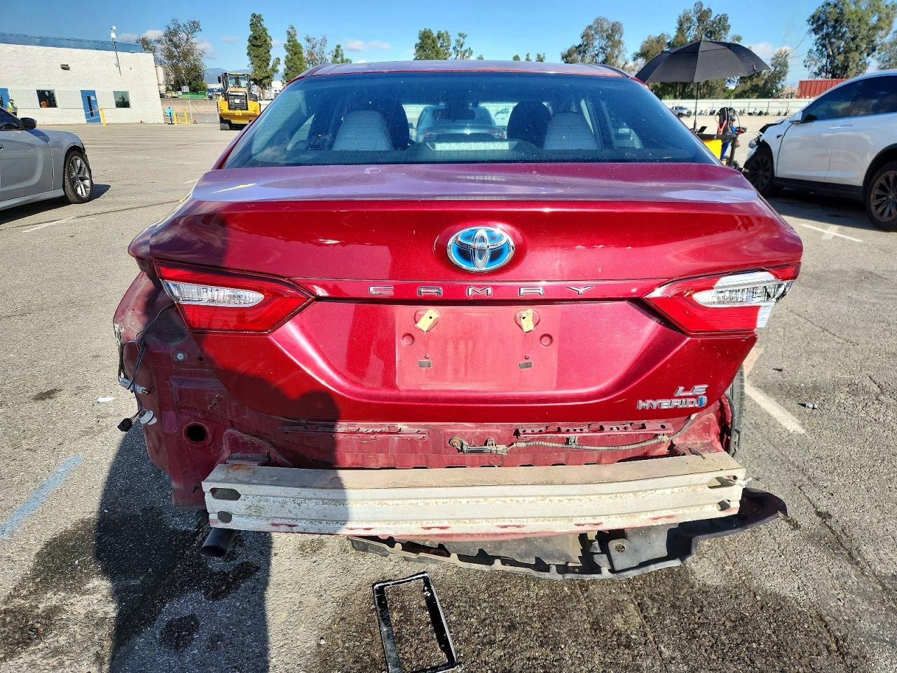 2018 TOYOTA CAMRY LE photo 6