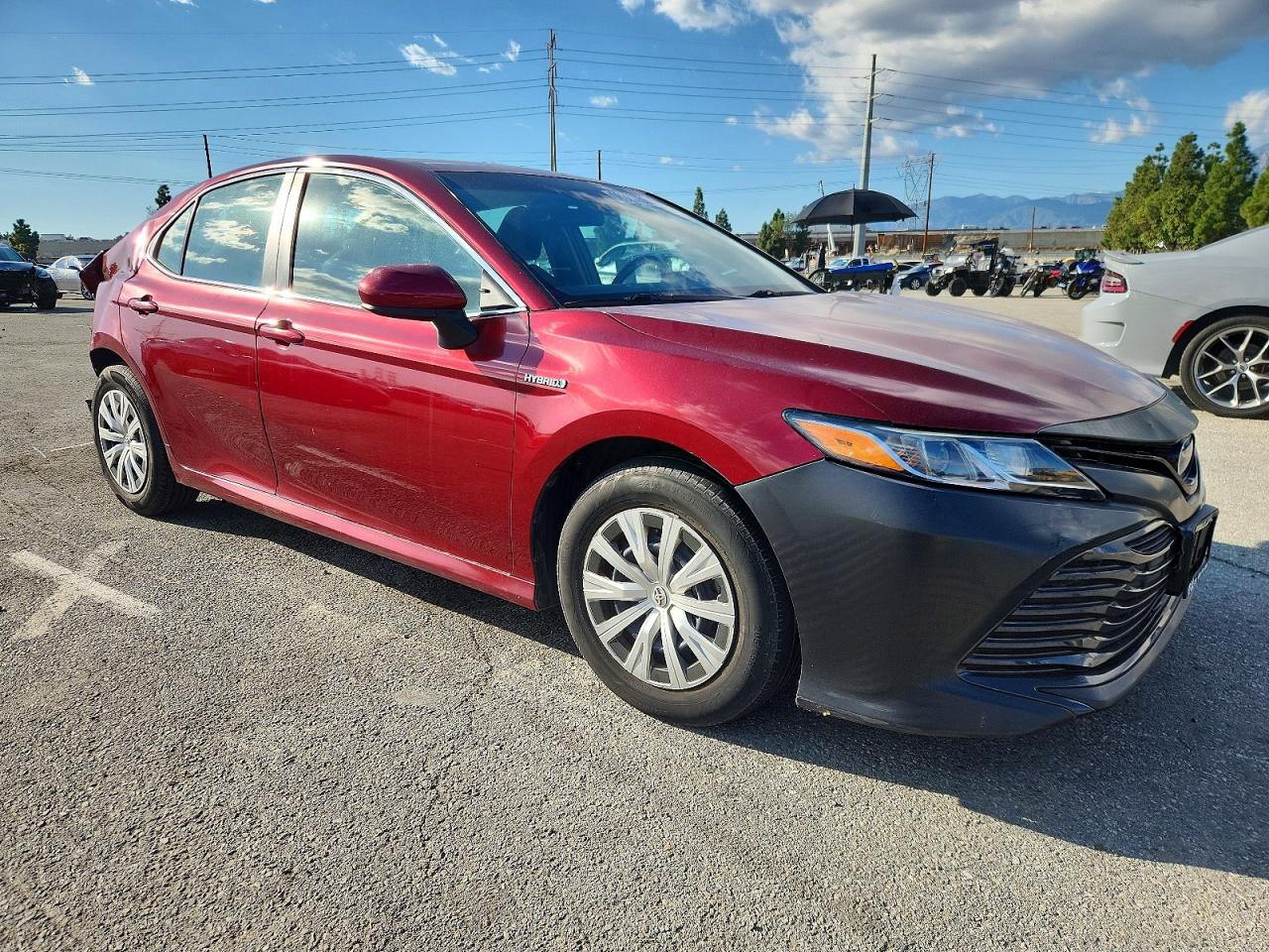 2018 TOYOTA CAMRY LE photo 4
