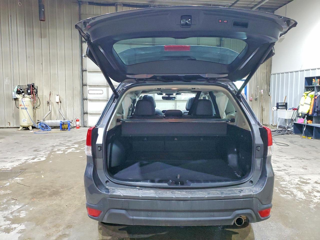2022 SUBARU FORESTER LIMITED photo 16