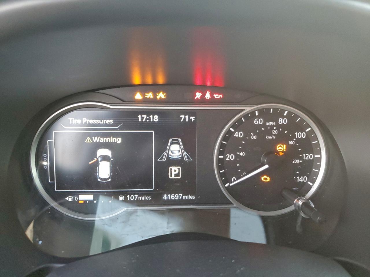 2020 NISSAN KICKS SV photo 9