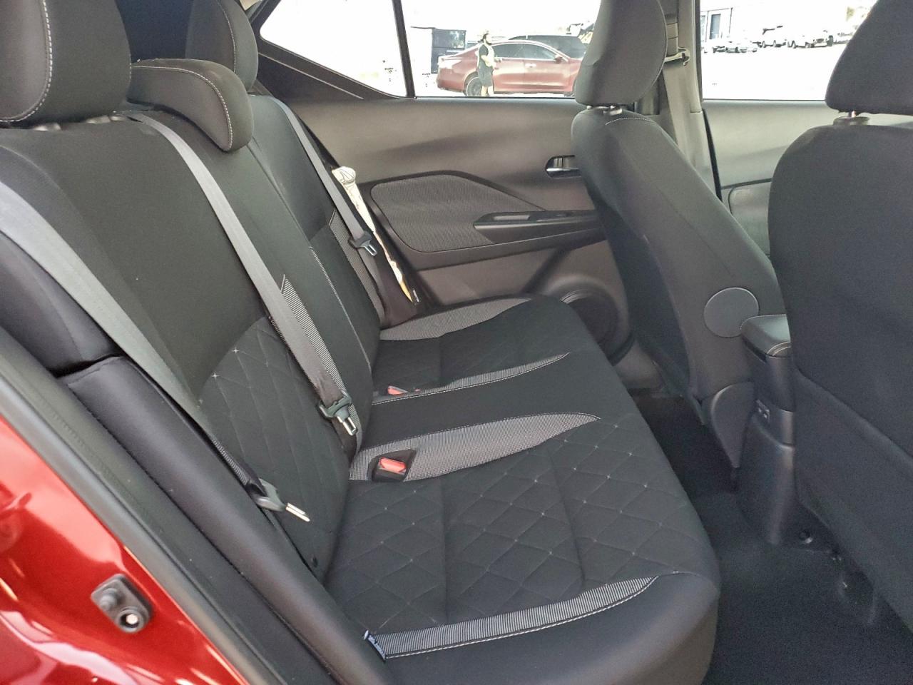 2020 NISSAN KICKS SV photo 10