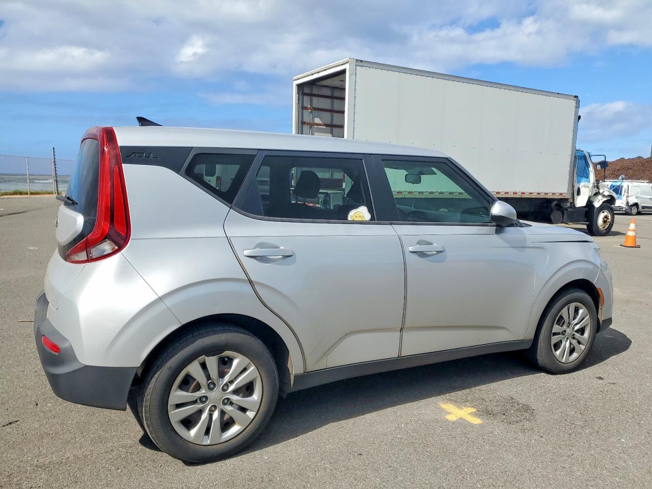 2020 KIA SOUL LX photo 3