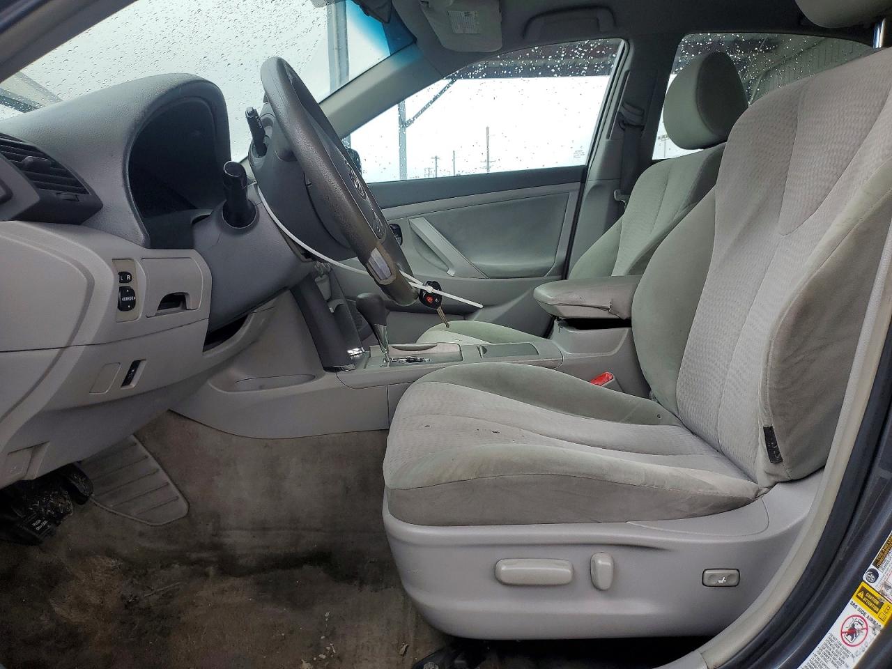 2011 TOYOTA CAMRY BASE photo 7