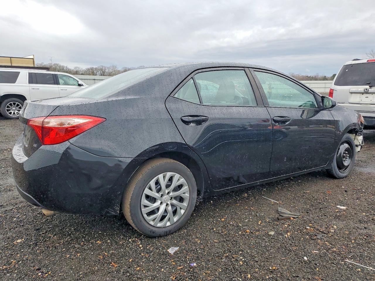 2019 TOYOTA COROLLA L photo 3
