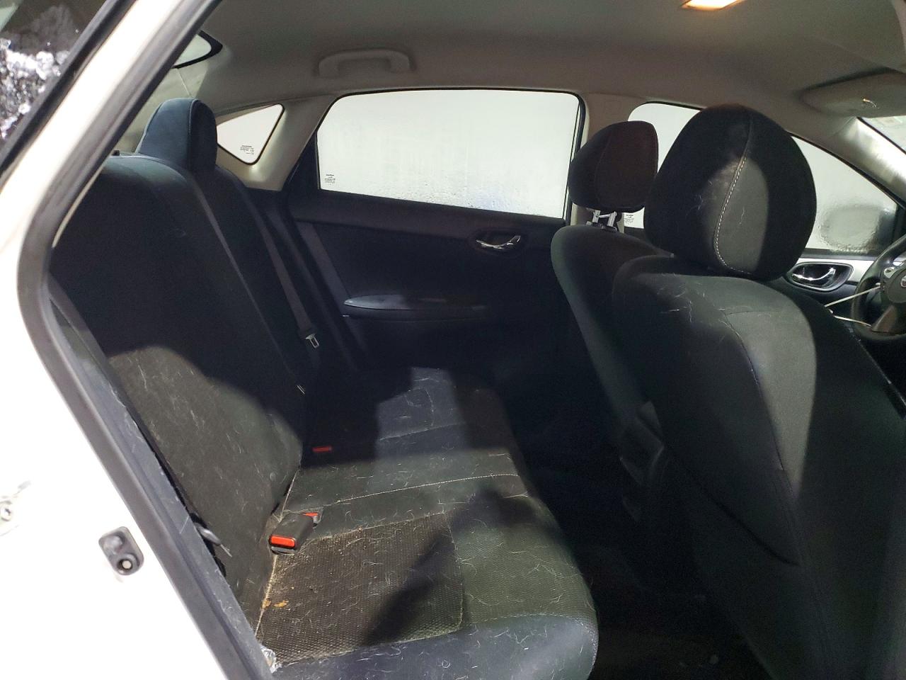 2019 NISSAN SENTRA S photo 10