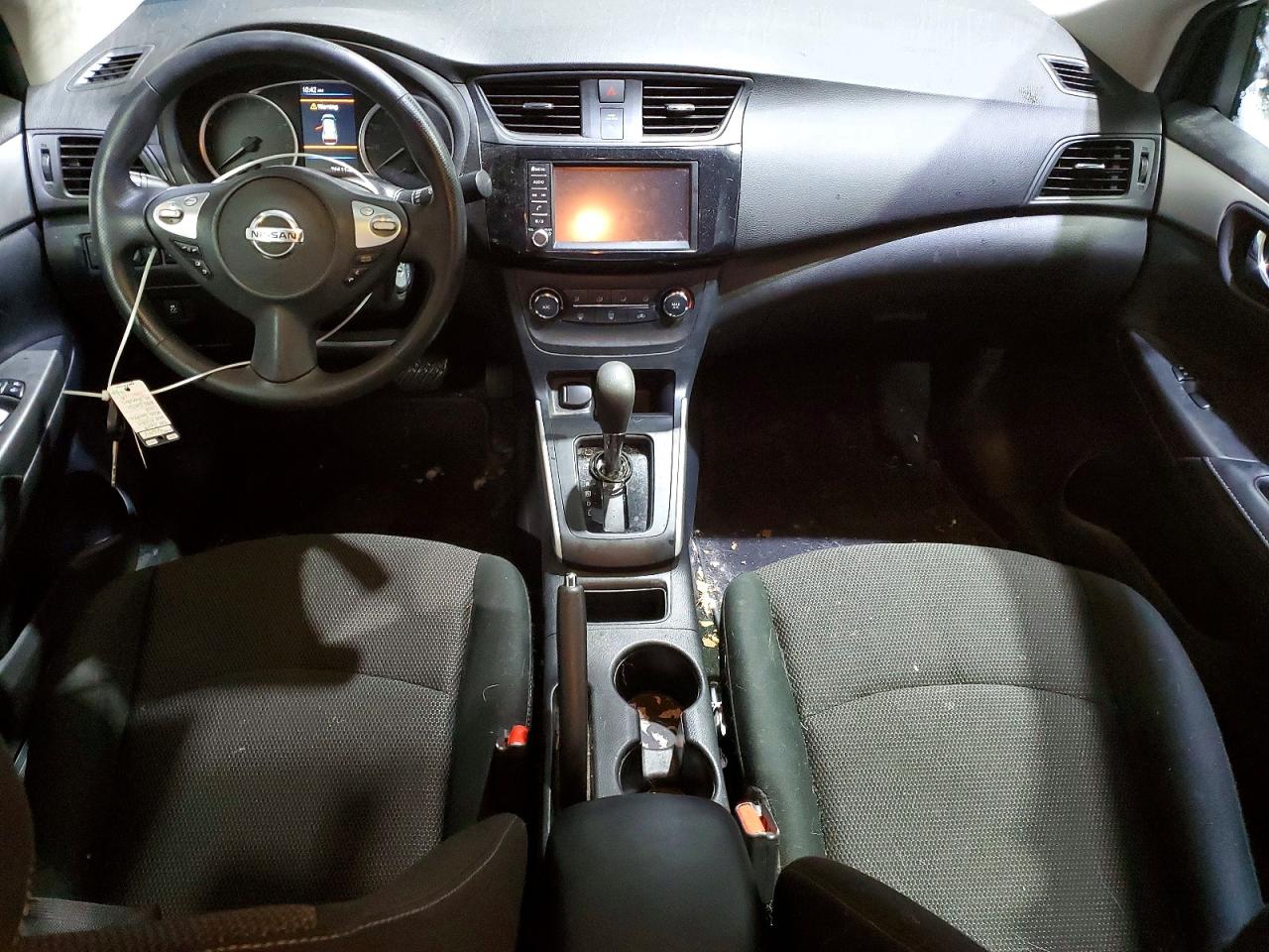 2019 NISSAN SENTRA S photo 8