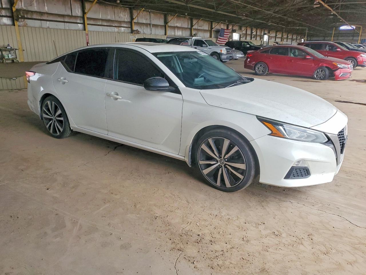 2019 NISSAN ALTIMA SR photo 4
