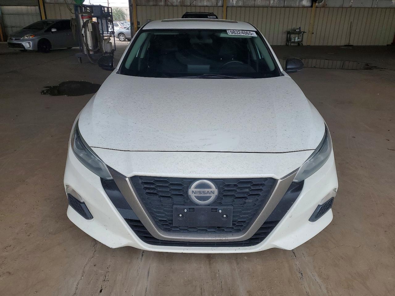 2019 NISSAN ALTIMA SR photo 5