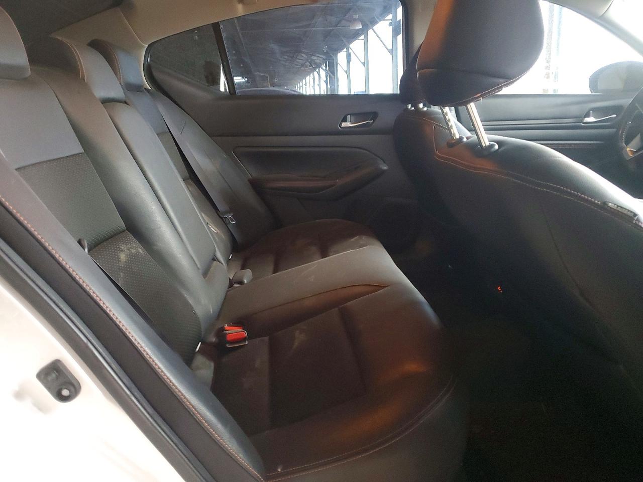 2019 NISSAN ALTIMA SR photo 10