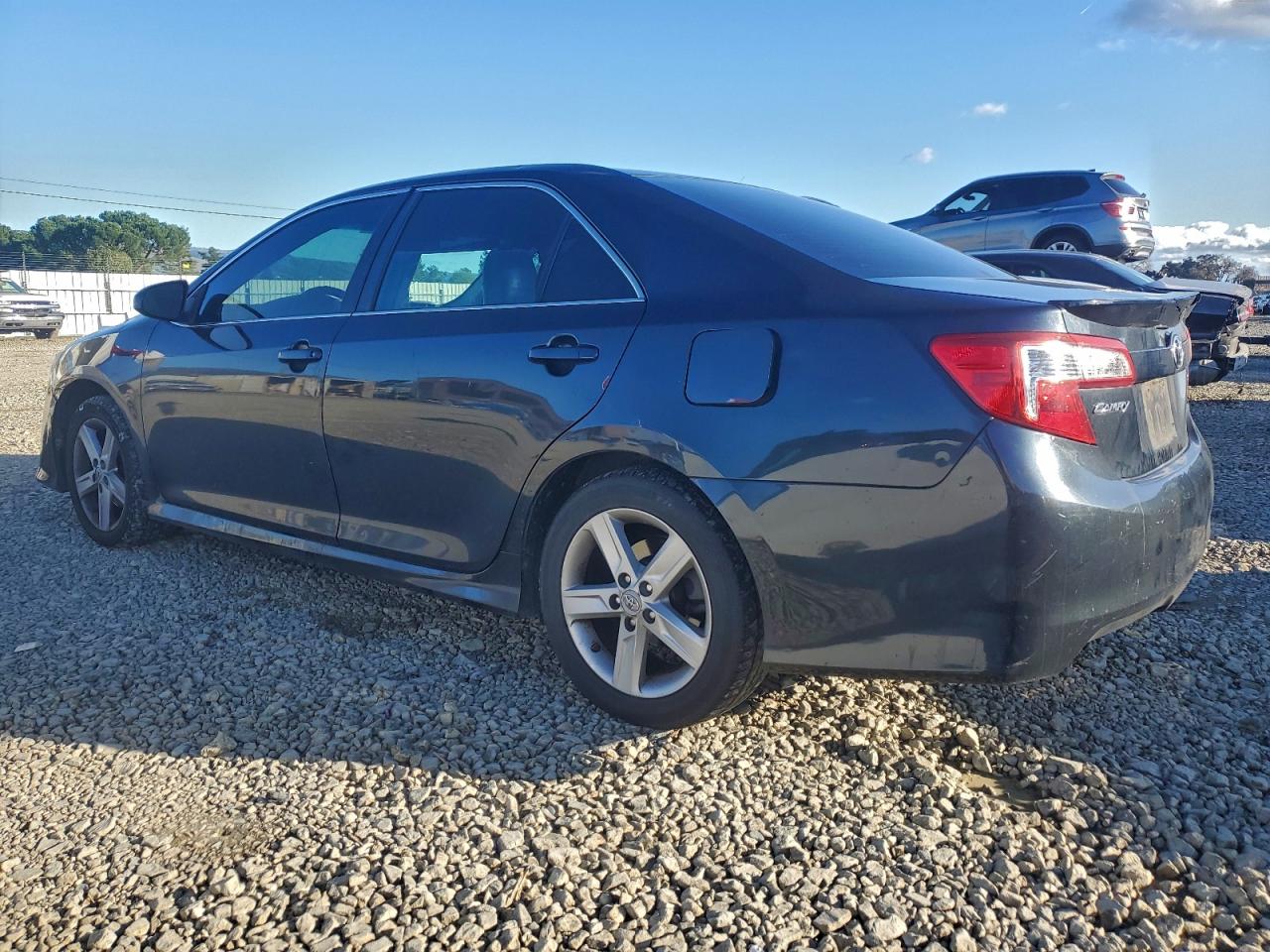 2013 TOYOTA CAMRY L photo 2