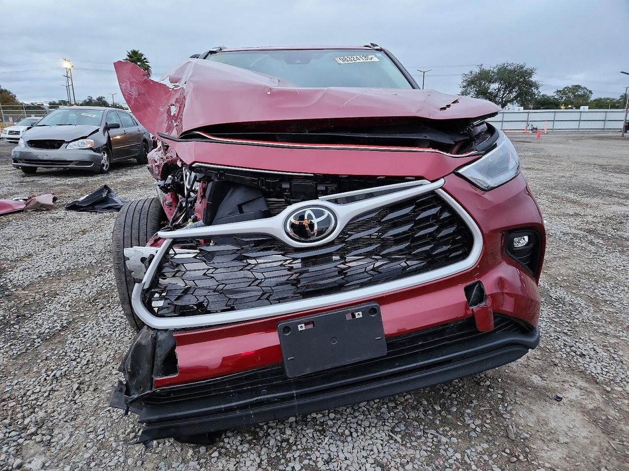 2025 TOYOTA HIGHLANDER HYBRID XLE photo 5